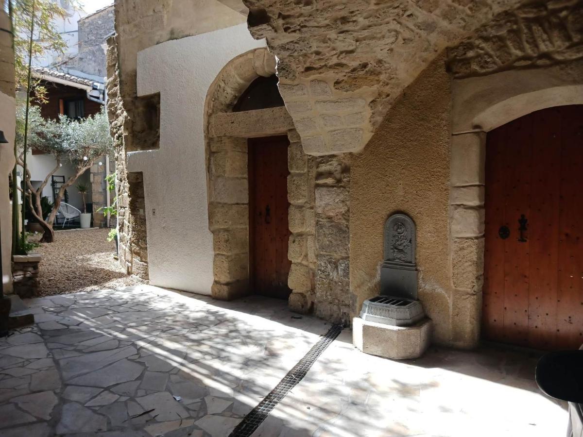 La Cachette Bed & Breakfast Aigues-Vives  ภายนอก รูปภาพ
