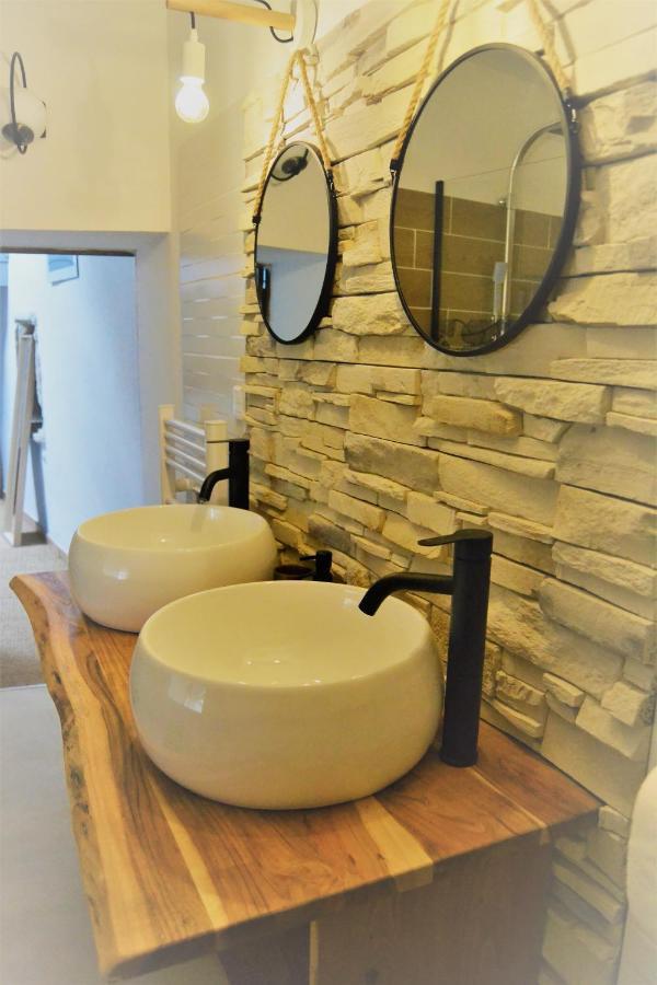 La Cachette Bed & Breakfast Aigues-Vives  ภายนอก รูปภาพ