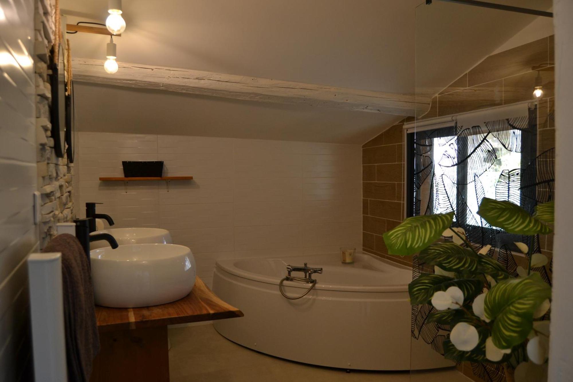 La Cachette Bed & Breakfast Aigues-Vives  ภายนอก รูปภาพ