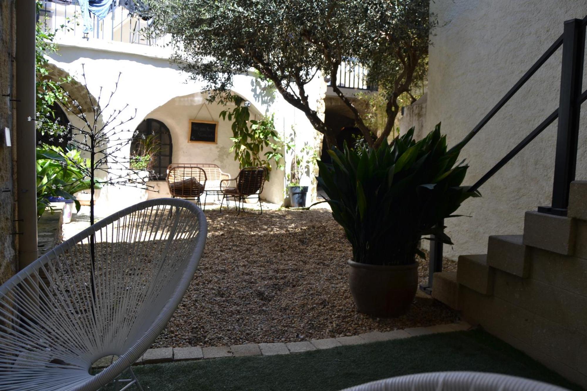 La Cachette Bed & Breakfast Aigues-Vives  ภายนอก รูปภาพ